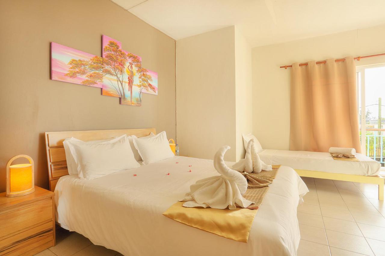 Dzama Hotel Grand Baie Exterior photo